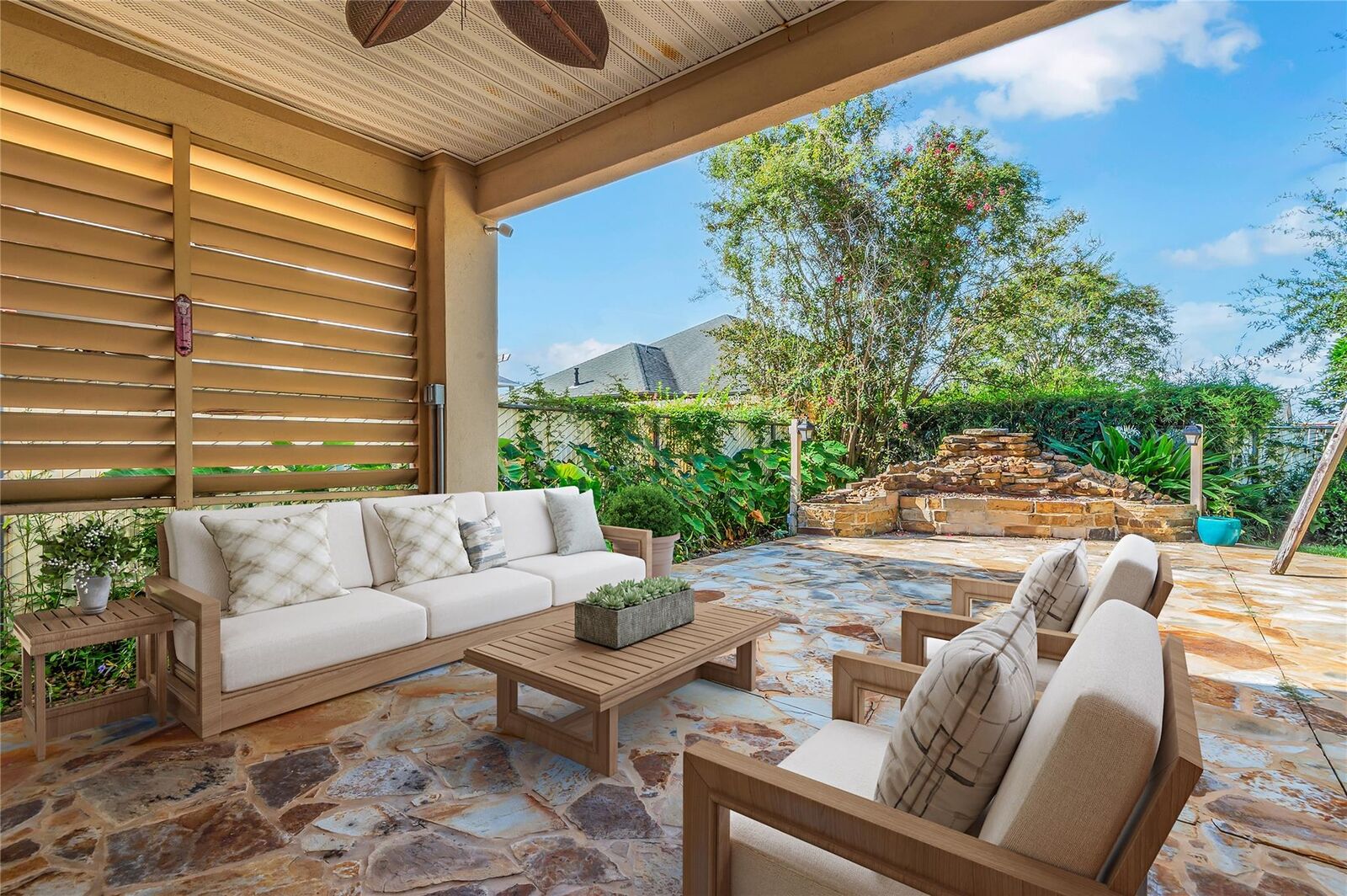 Property Photo: 1404 Kipp Avenue TX 77565