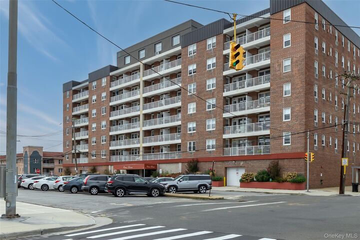 Property Photo:  55 Monroe Boulevard 2H  NY 11561 