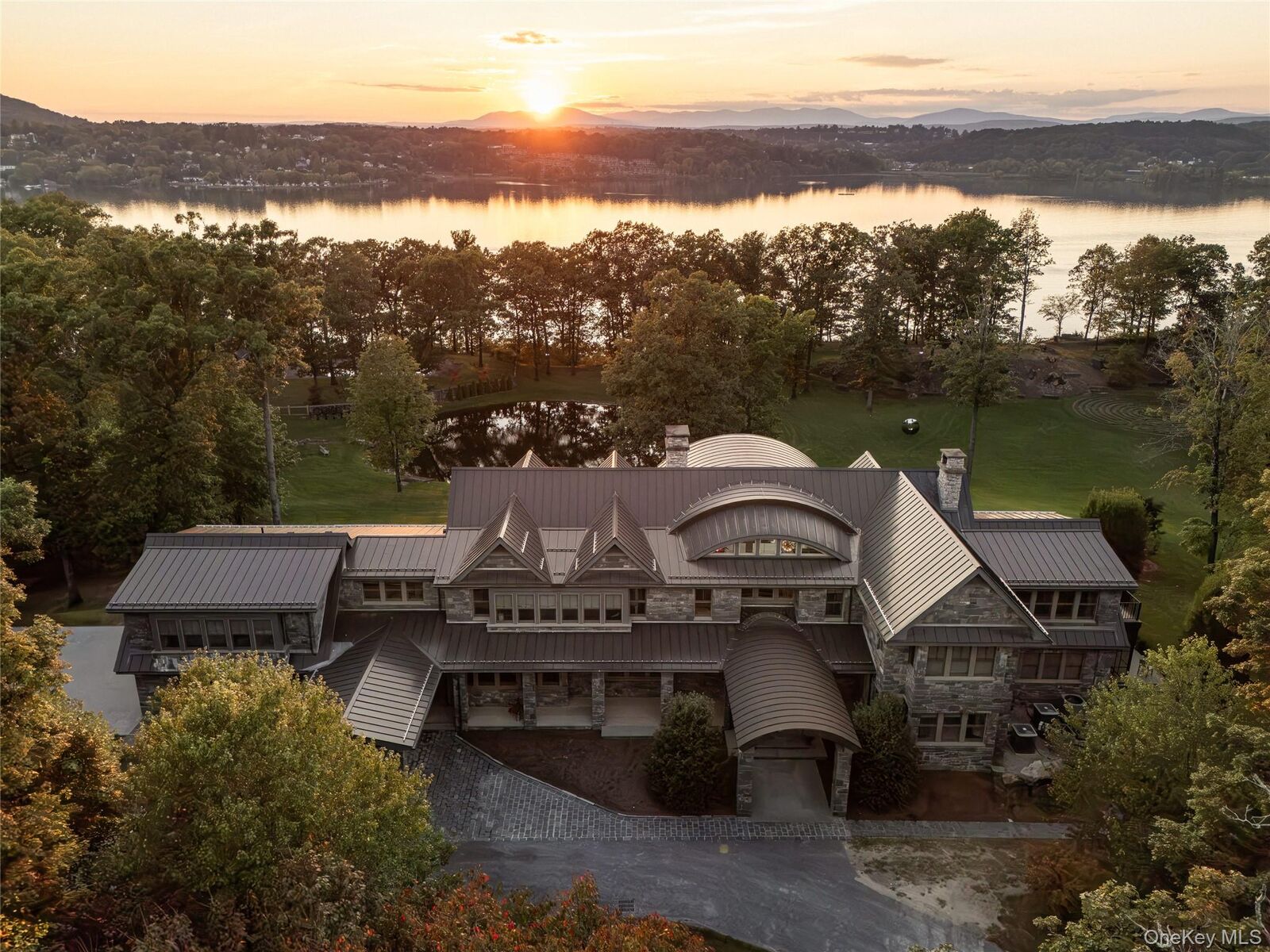 Property Photo:  40 Morton Road  NY 12572 