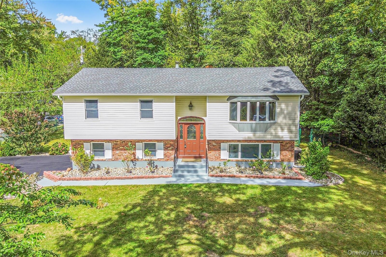 Property Photo:  11 Central Avenue  NY 10956 