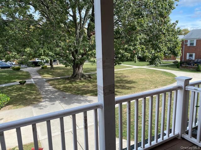 Property Photo:  74-12 260th Street H-2  NY 11004 