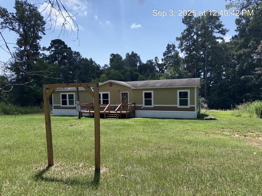 Property Photo:  746 Aldredge Circle  TX 75969 
