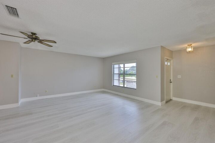 Property Photo:  412 S Pebble Beach Boulevard  FL 33573 