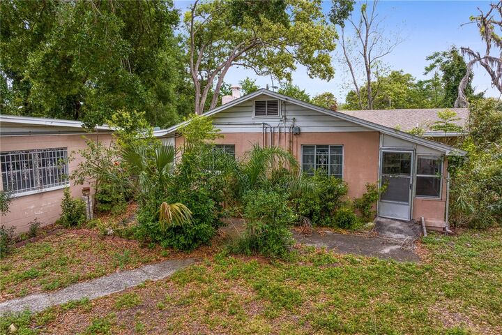 Property Photo:  805 W 129th Avenue  FL 33612 