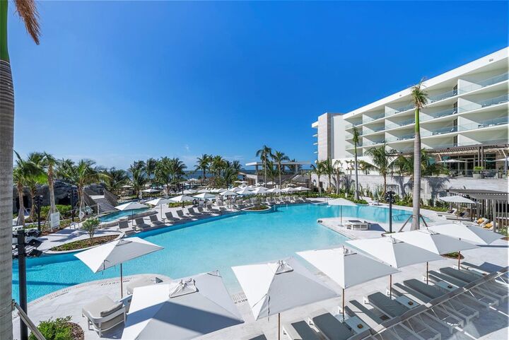 Property Photo:  1591 Gulf Of Mexico Drive 410  FL 34228 