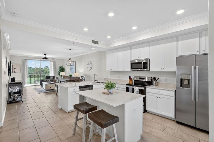 Property Photo: 17810 Gawthrop Drive 305 FL 34211