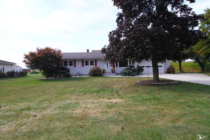 4833 Stadler Road  Monroe MI 48162 photo