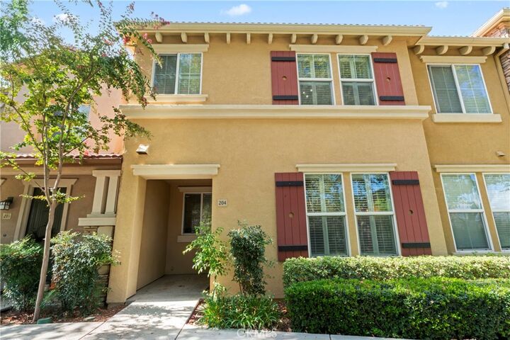 30505 Canyon Hills 204  Lake Elsinore CA 92532 photo