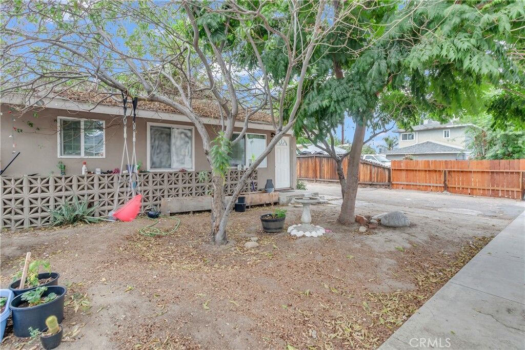 Property Photo:  229 South Buena Vista  CA 92543 