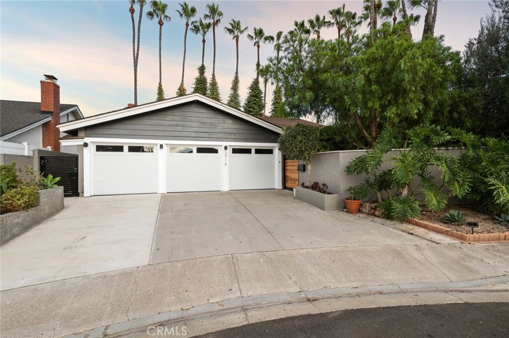 Property Photo:  2716 Skylark Circle  CA 92626 