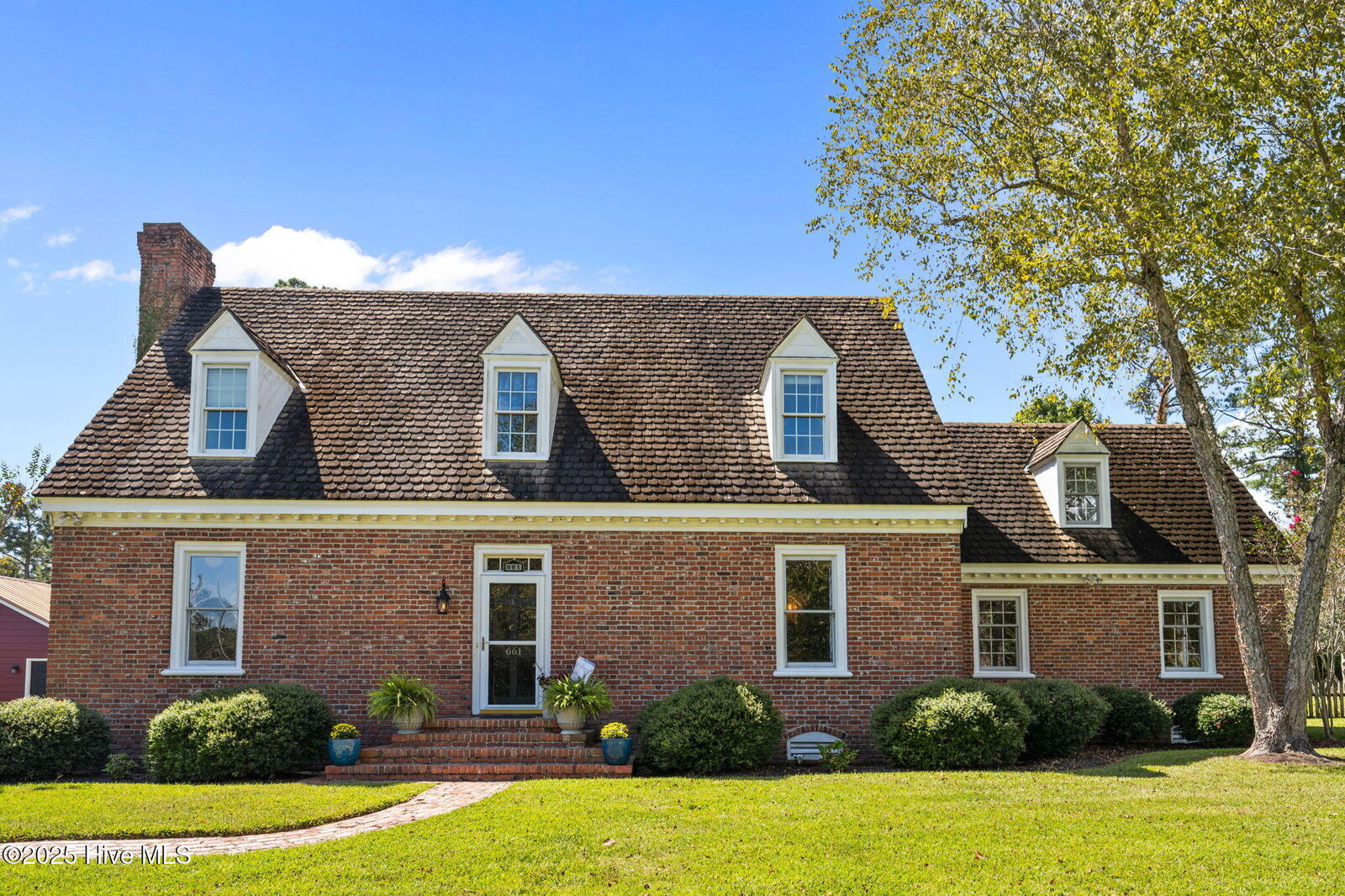 Property Photo:  661 Main Street Ext  NC 28584 