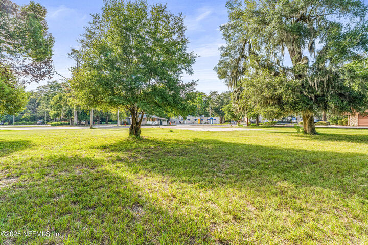 Property Photo:  949 Cesery Boulevard  FL 32211 