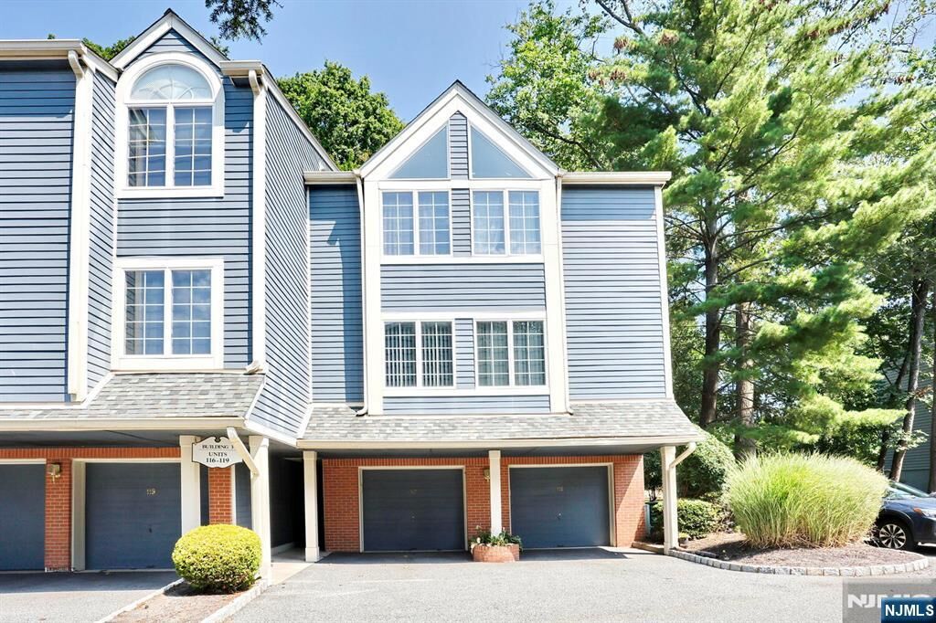 Property Photo:  116 Surrey Court  NJ 07446 