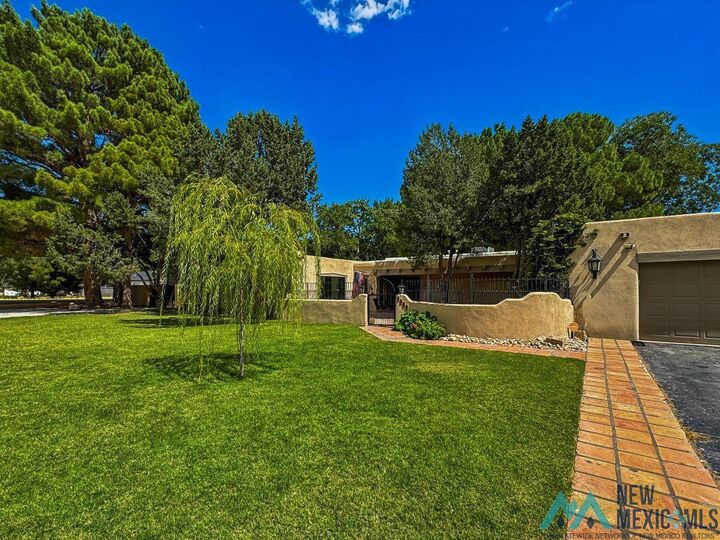 Property Photo:  1412 Doepp Drive  NM 88220