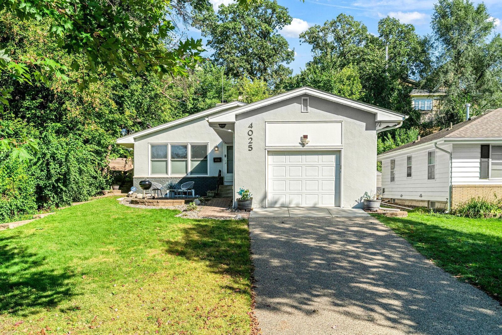 Property Photo:  4025 Chowen Avenue S  MN 55410 