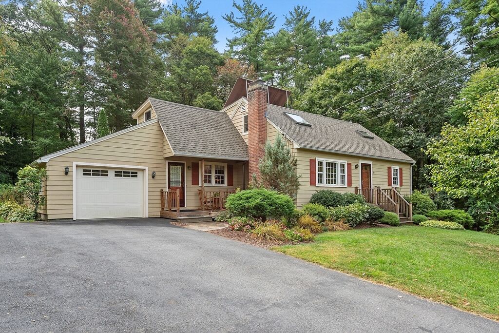 Property Photo:  20 Woodside Dr  MA 01564 