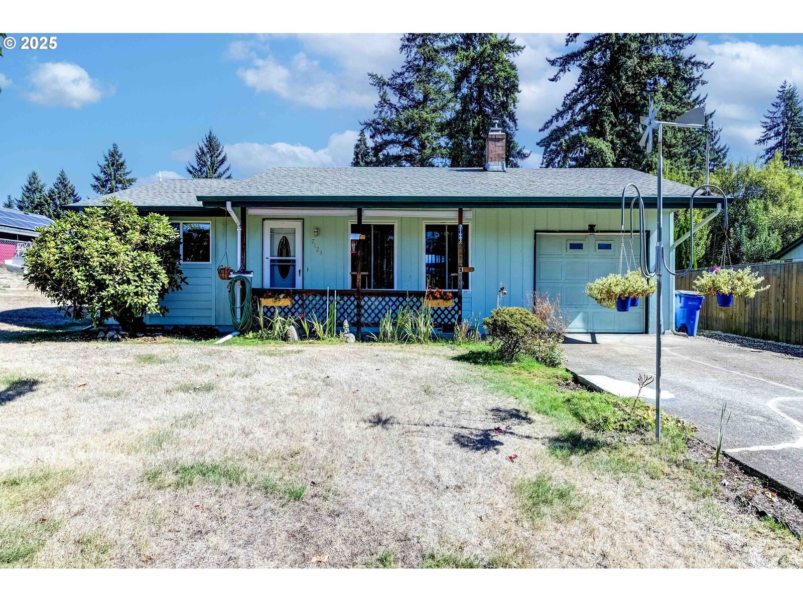 Property Photo:  7123 NE 126th Ave  WA 98682 