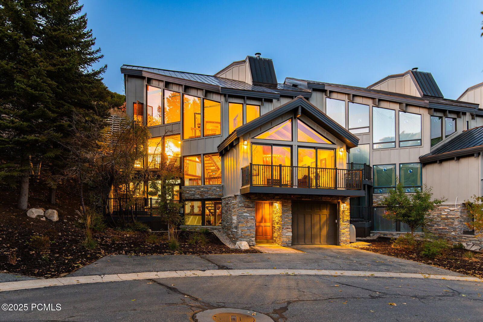 Property Photo: 1575 Pinnacle Drive 62 UT 84060