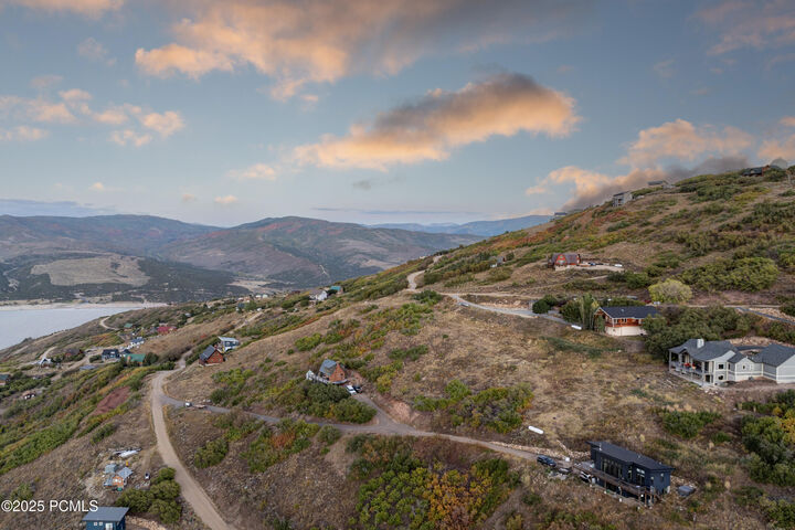 Property Photo:  4186 S Oakview Drive  UT 84017 