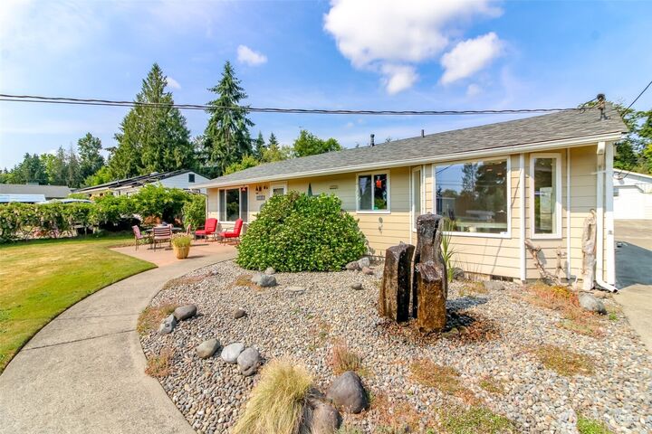 Property Photo:  10510  66th Avenue E  WA 98373 