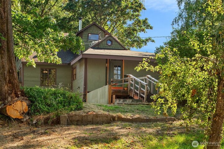 Property Photo: 10320 SW Cove Road WA 98070