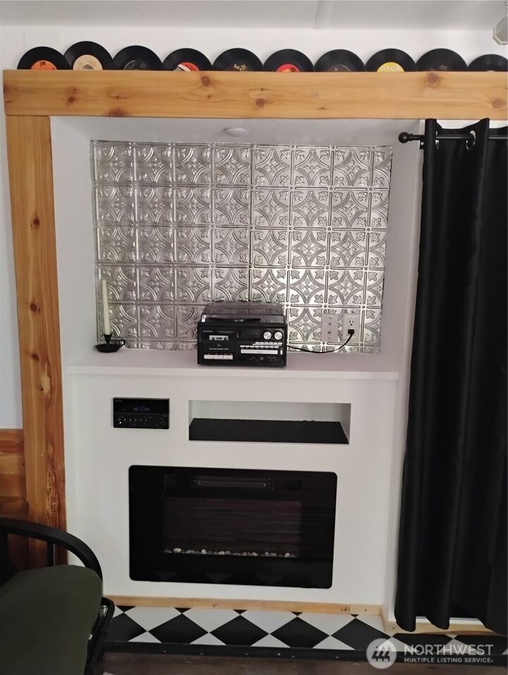 680 N Triton Heights Road  Lilliwaup WA 98555 photo