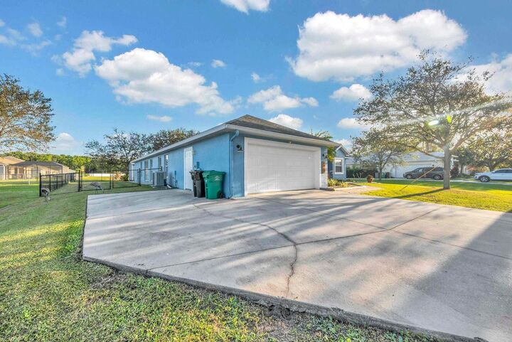 Property Photo: 5464 NW Milner Drive FL 34983