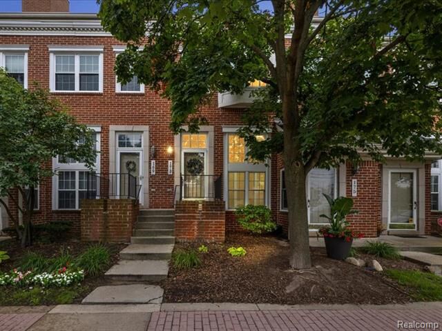 Property Photo:  173 W Kenilworth Avenue  MI 48067 