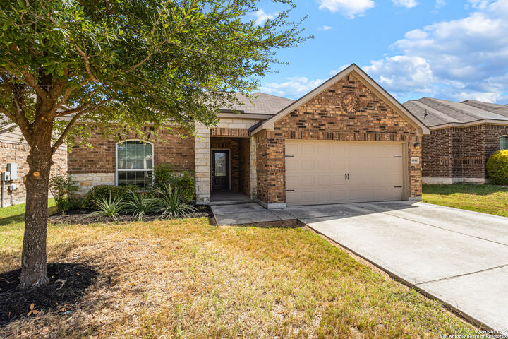 Property Photo:  6193 Daisy Way  TX 78132 