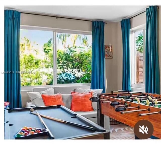 Property Photo:  1345 NE 14th Ave  FL 33304 