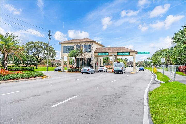 Property Photo: 12601 SW 13th St 304G FL 33027