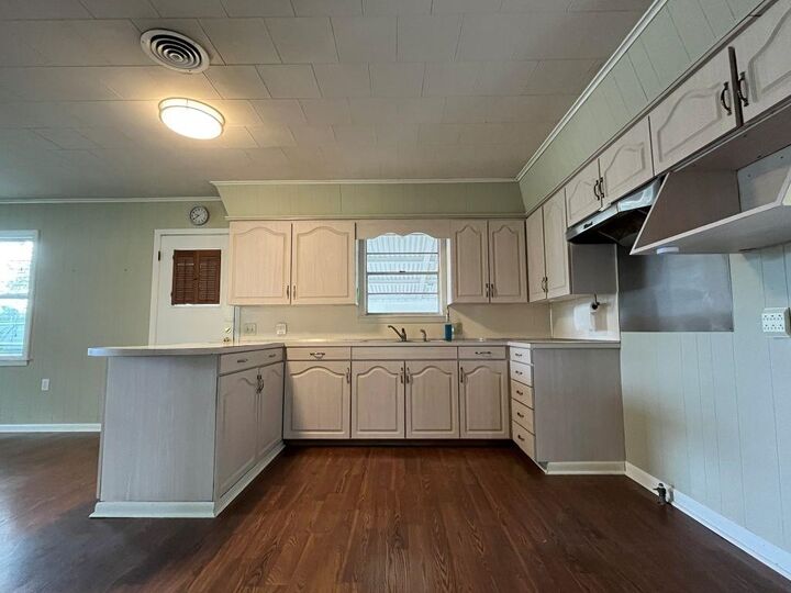 Property Photo: 507 Beaufort Street LA 70591