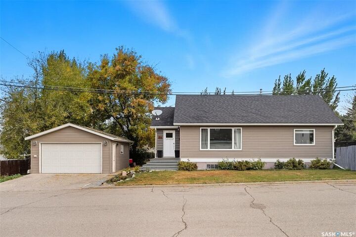 Property Photo:  300 3rd Street W  SK S0L 0P0 