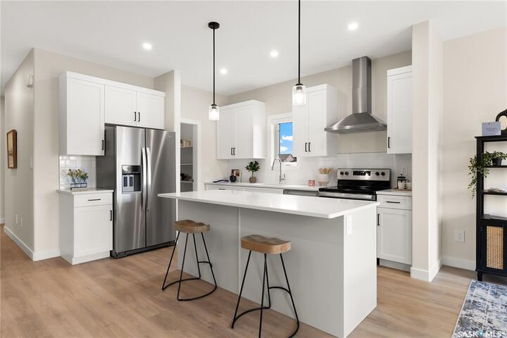 Property Photo:  335 Asokan Bend  SK S7W 0Y3 
