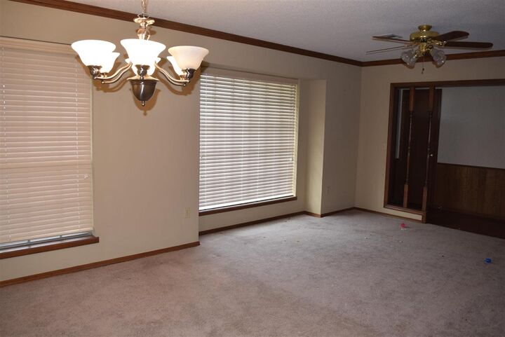 Property Photo:  1812 W Liberty Avenue  OK 74075 