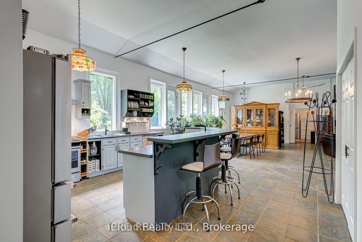 Property Photo:  715432 1st Line Ehs  ON L9A 1A9 