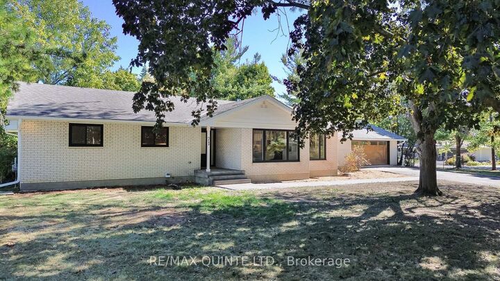 Property Photo: 71 Selena Avenue ON K8P 4C6