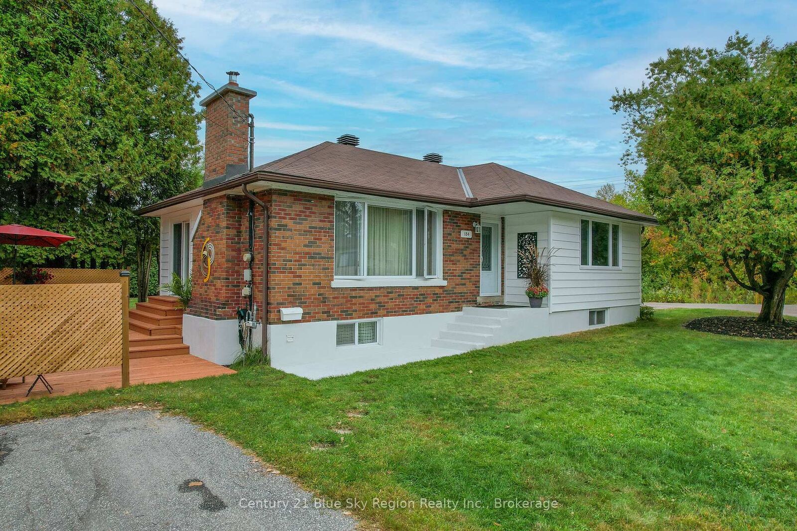 Photo de la propriété:  184 Lake Street  ON P1B 4M8 
