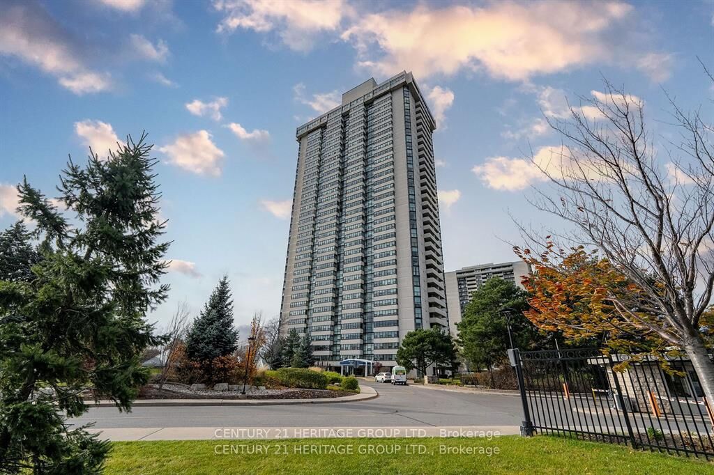 Photo de la propriété:  3303 Don Mills Road 406  ON M2J 4T6 