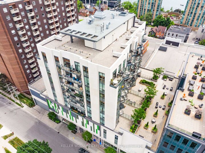 Property Photo:  111 Worsley Street Gph1  ON L4M 0J5 