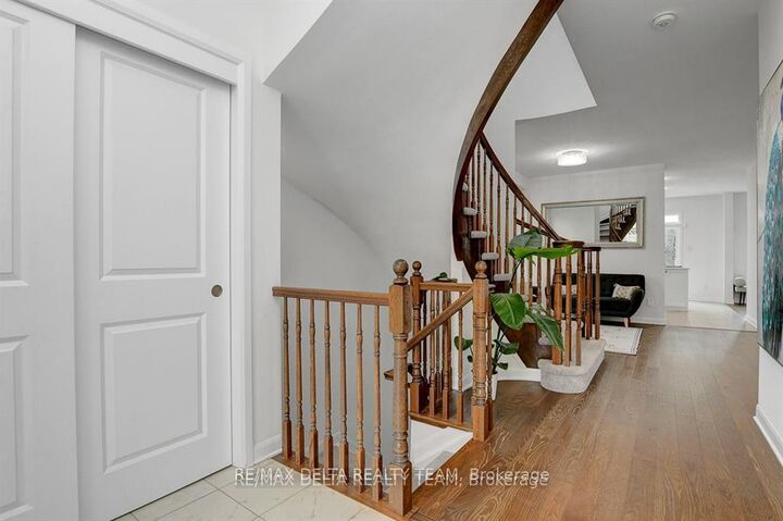 Property Photo:  370 Aquaview Drive  ON K4A 5K5 