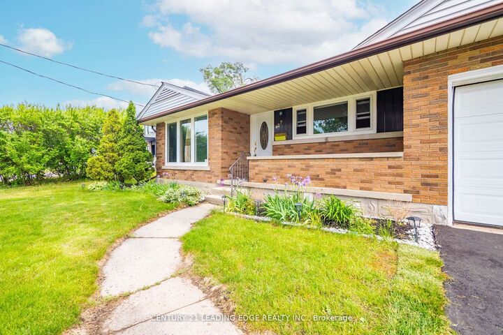 Property Photo:  427 Krug Street  ON N2B 1K9 