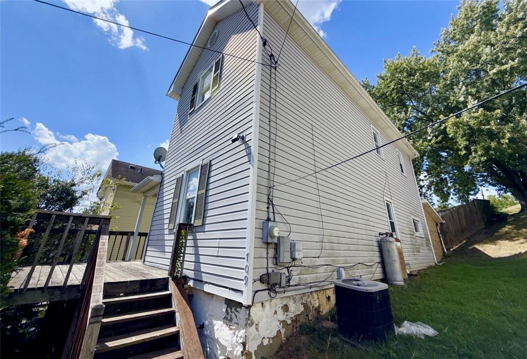 Property Photo: 709 Darlington PA 15644