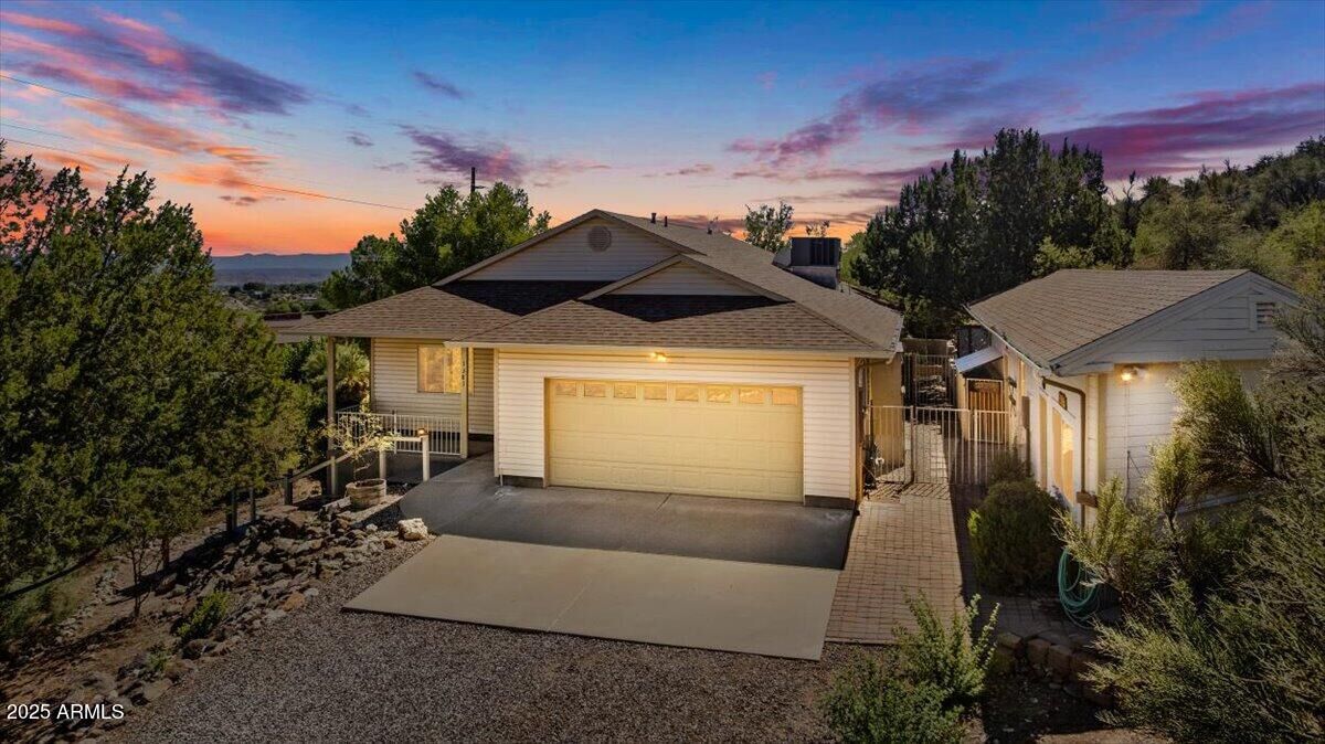 Property Photo:  1381 S Saddleback Drive  AZ 86326 