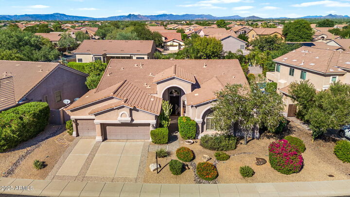 4410 E Robin Lane  Phoenix AZ 85050 photo