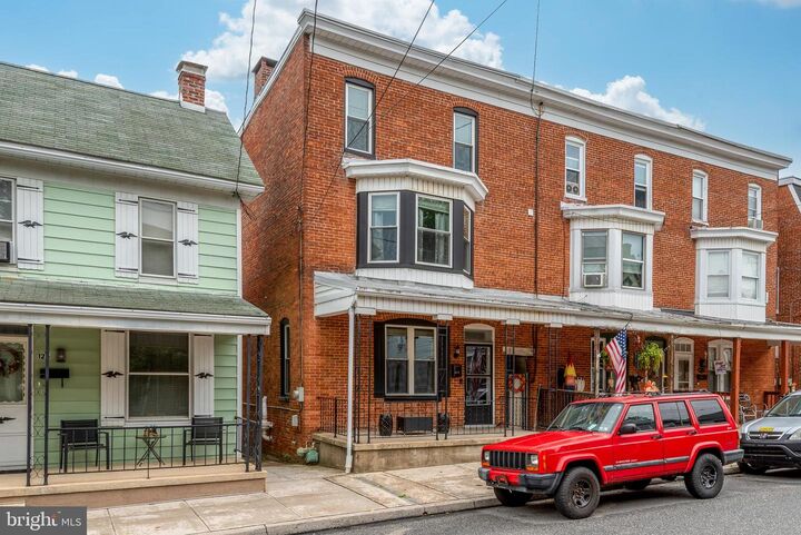 Property Photo:  122 S Pleasant Avenue  PA 17313 