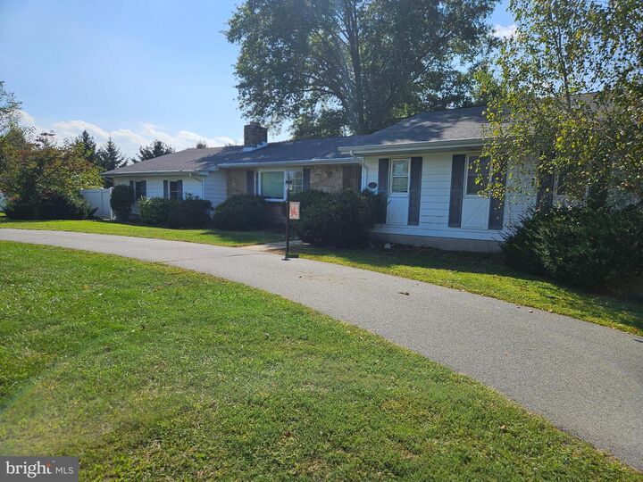 156 Ellisdale Road  Allentown NJ 08501 photo