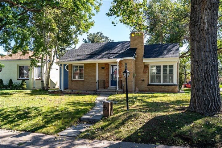 Property Photo:  429 W 5th Ave  WY 82001 