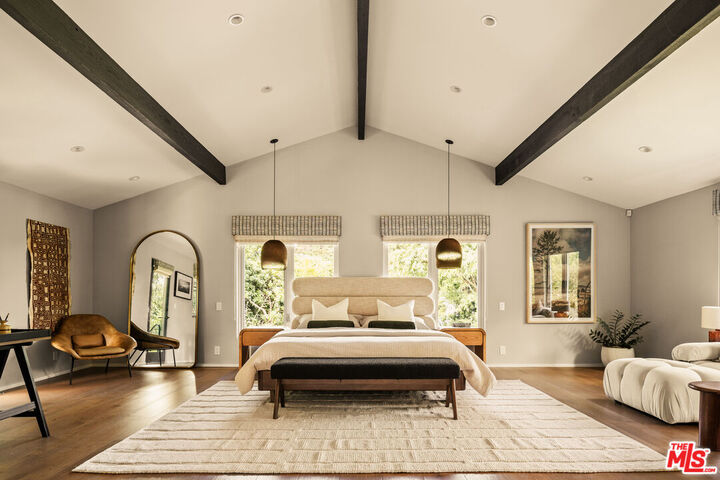 Property Photo: 7712 Chandelle Pl CA 90046