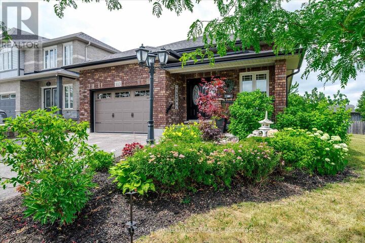 Property Photo:  113 Chandler Crescent  ON K9J 0C3 